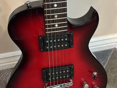 Ibanez Gio Les Paul Style Electric with Hardshell Case
