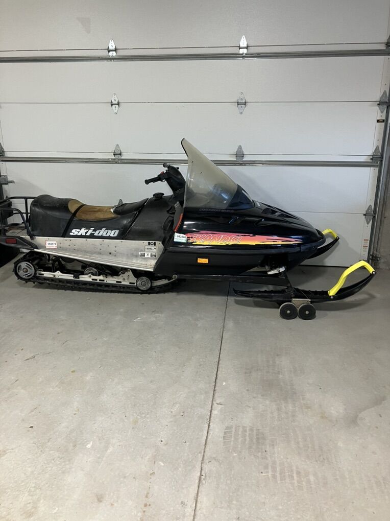 1996 Skidoo Skandik