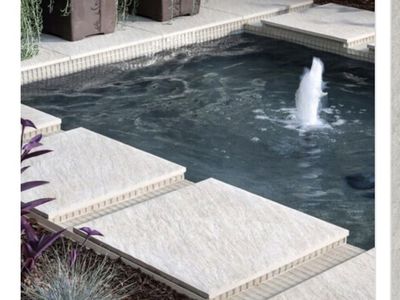 24 x 24 quartziti glacier paver