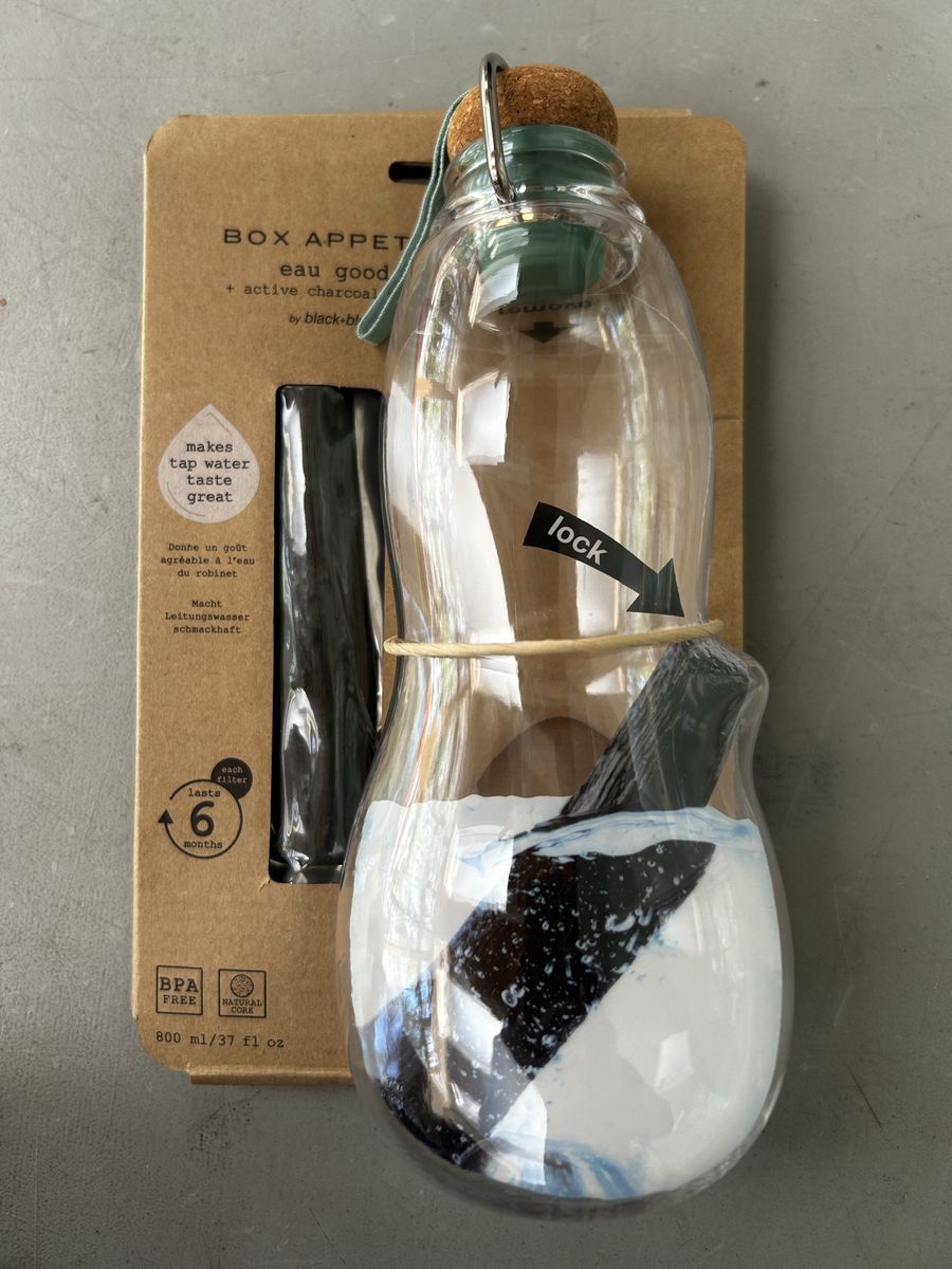 BOX APPETIT Eau Good Water Bottle with Active Charcoal Filter, 800ml/27 fl oz