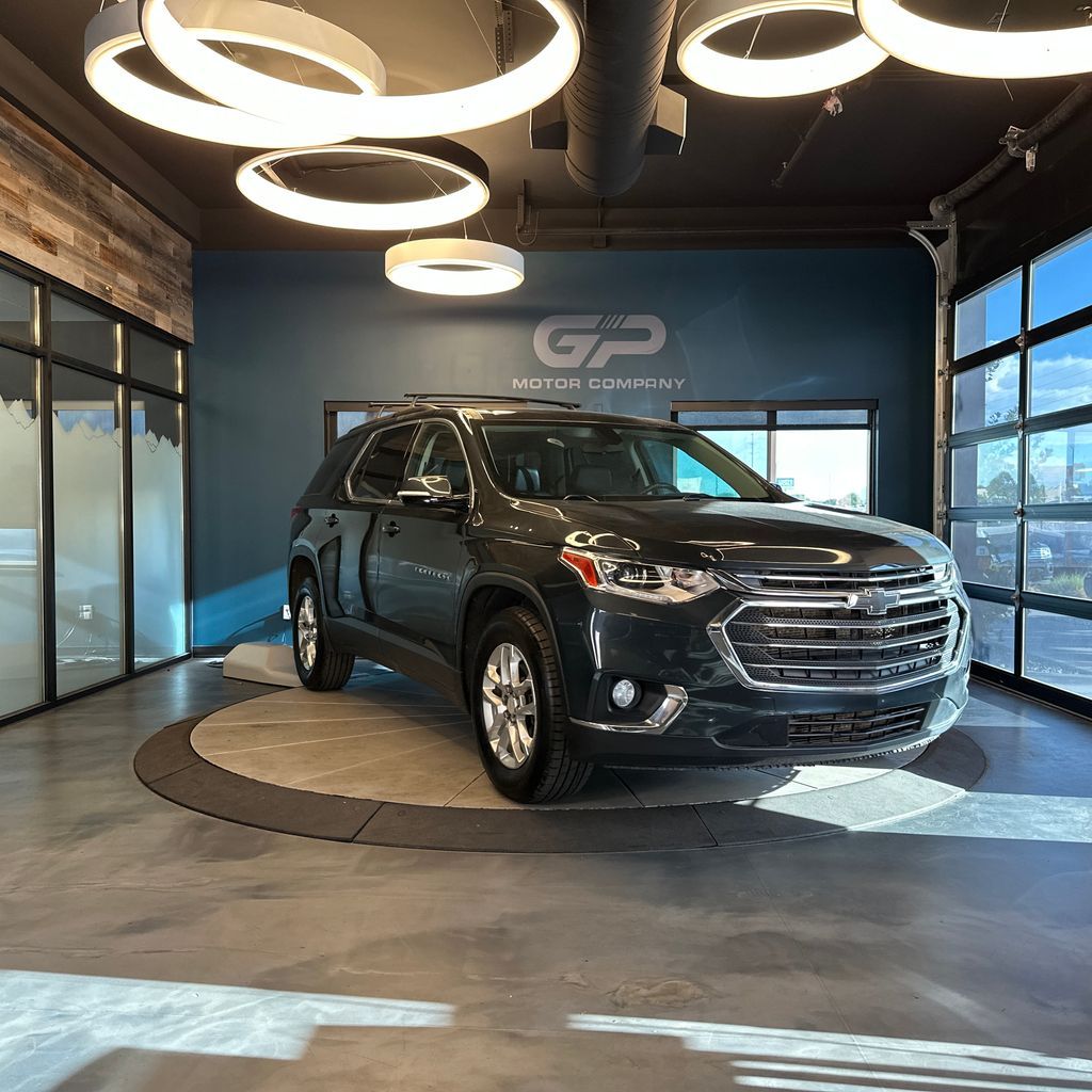 2020 Chevrolet Traverse LT Leather