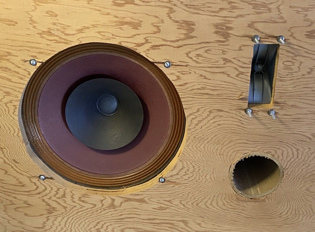 Main image 6
