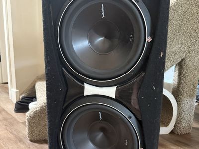 Rockford Fosgate P3 12" Dual Car Subwoofers in Ported Enclosure & Amp - Used, in great working condition