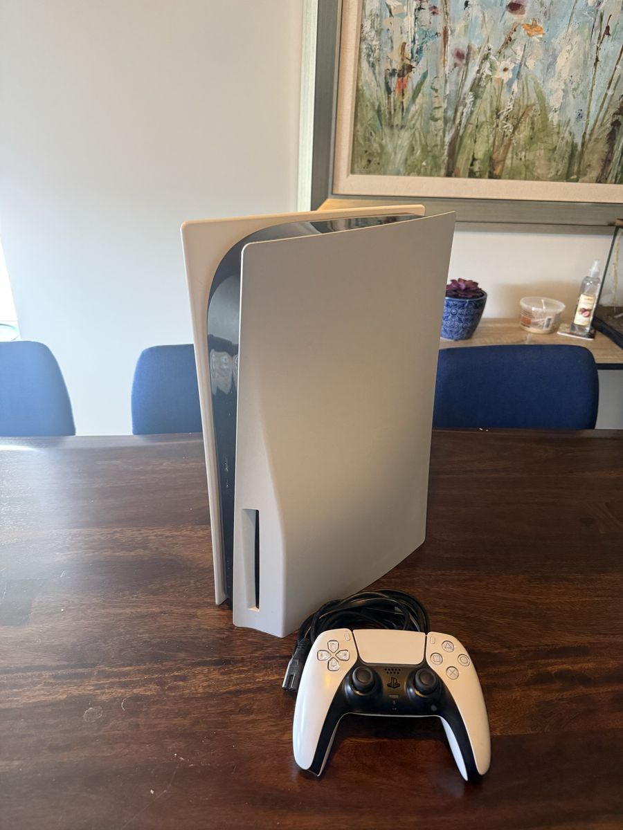 Sony PlayStation 5 825gb Disc Console Bundle with DualSense Controller & Cables