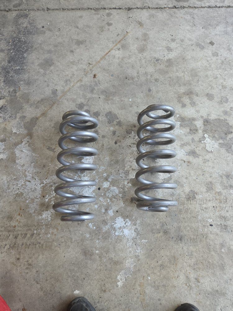 GM SUV rear 3 inch springs