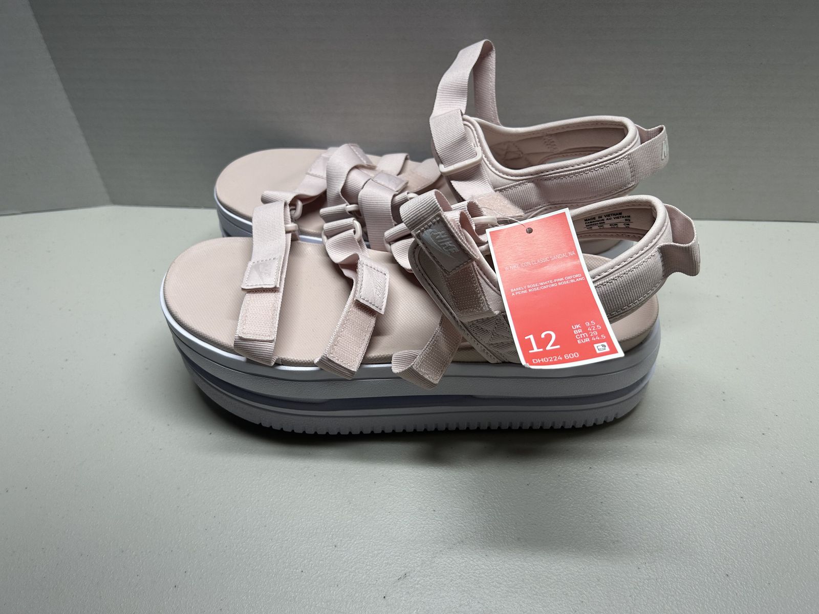 New Nike Icon Classic Women’s Platform Sandals Sz 12