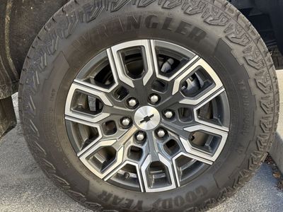 OEM Chevrolet Colorado Z71 Factory Wheels No Tires