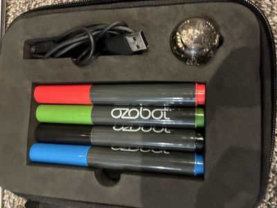 Ozobot Evo Coding Robot Bundle – Marvel Avengers Edition – Excellent Condition
