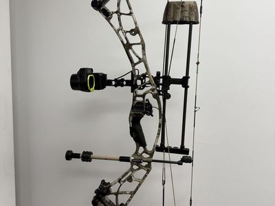 Hoyt Axius Ultra Compound Bow - Used
