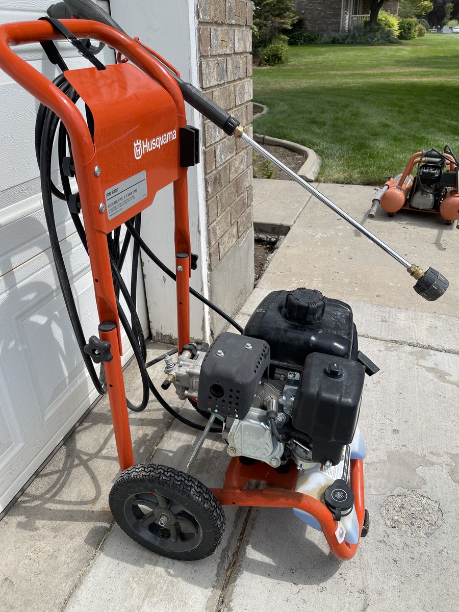 HUSQVARNA POWER WASHER