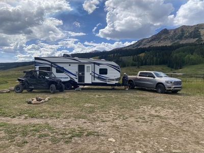 2017 Sandstorm 242slc Toyhaulers