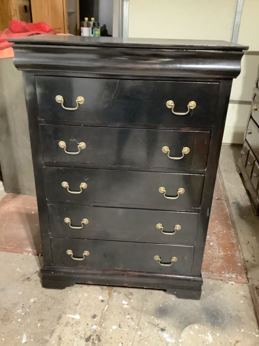 5 Drawer Black Dresser