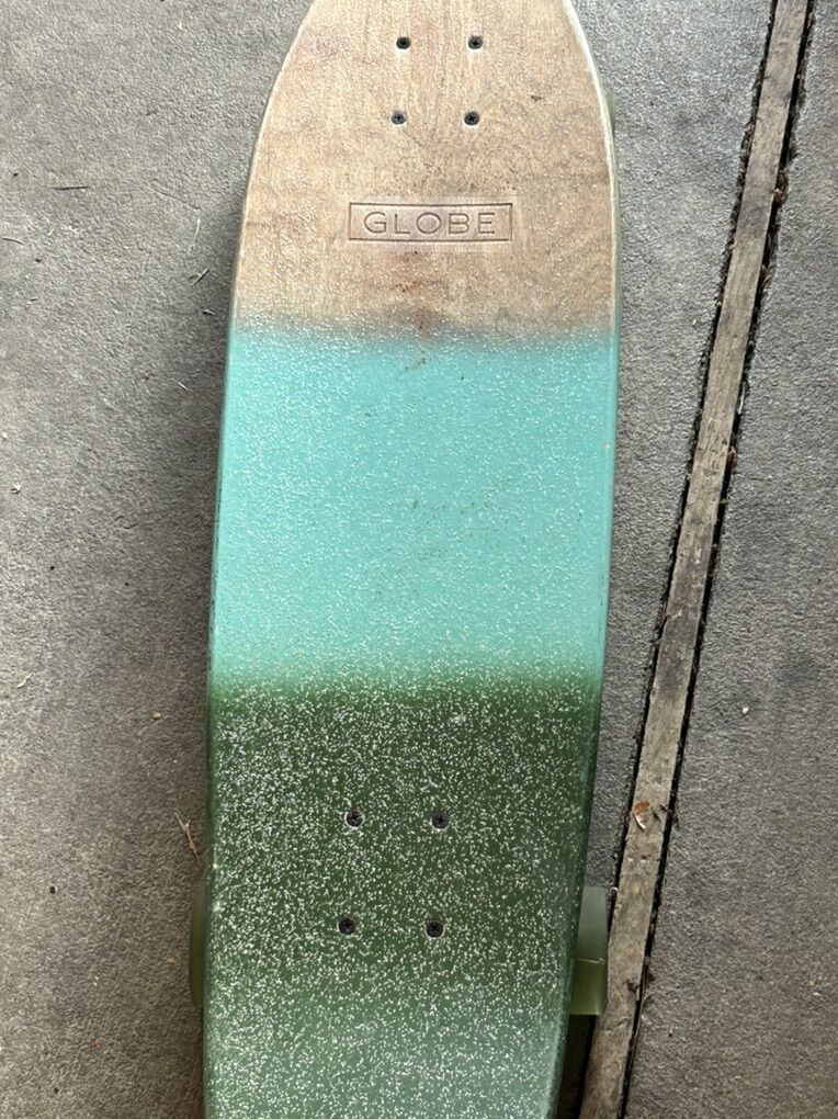GLOBE BRAND 30 SKATEBOARD LONGBOARD, EXCELLENT CONDITION