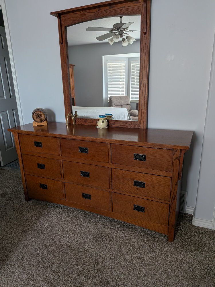 Main image 4