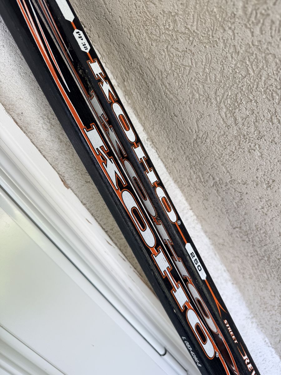 Koho Revolution 250 Street Hockey Stick PP38 - L 083-0286-B