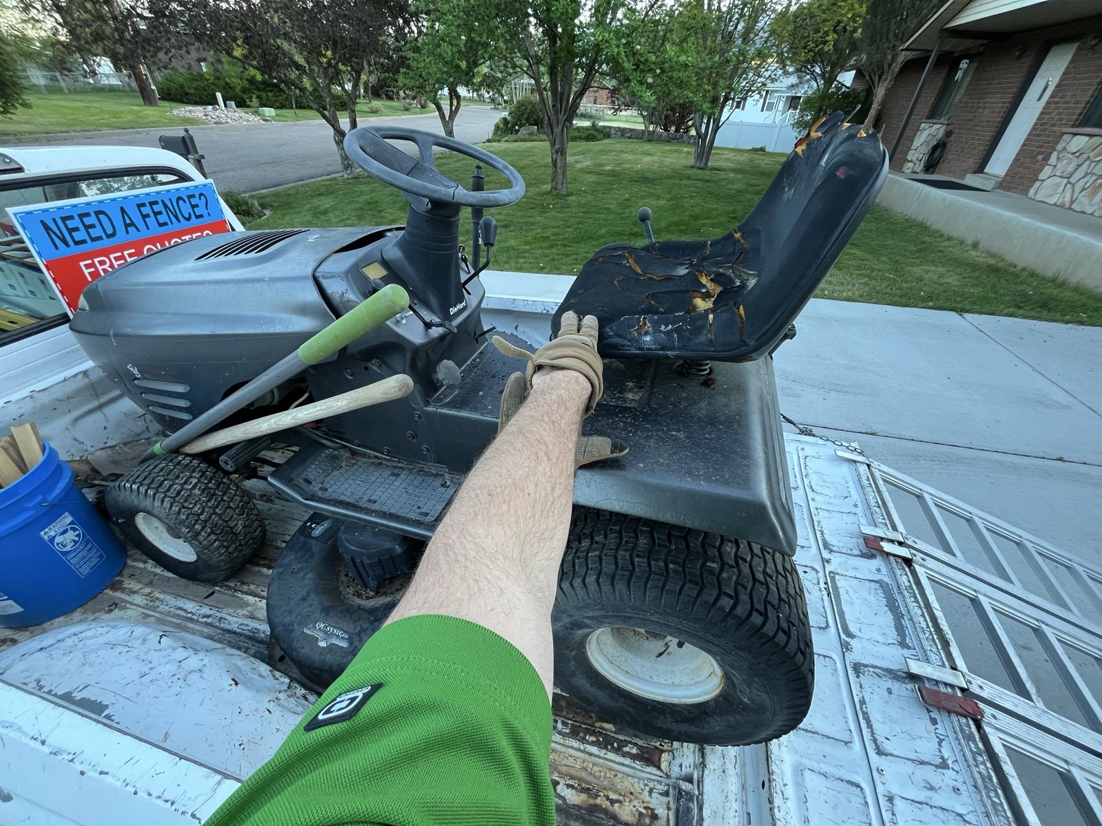 Craftsmen riding lawnmower , mechanic special