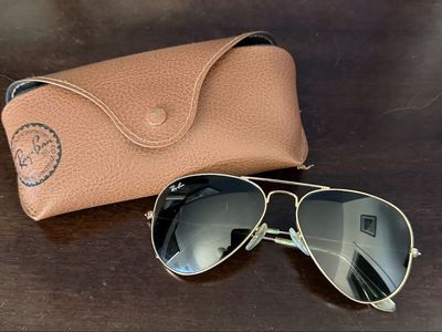 Women’s Ray Ban Aviator Sunglasses