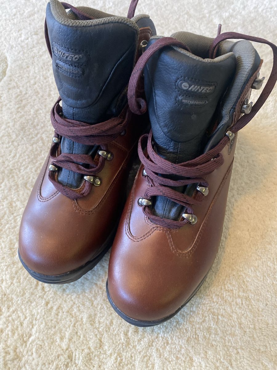 New, without box, women’s Hi-Tec Altitude IV waterproof, chocolate brown color hiking boots in size 8.5.