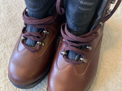 New, without box, women’s Hi-Tec Altitude IV waterproof, chocolate brown color hiking boots in size 8.5.