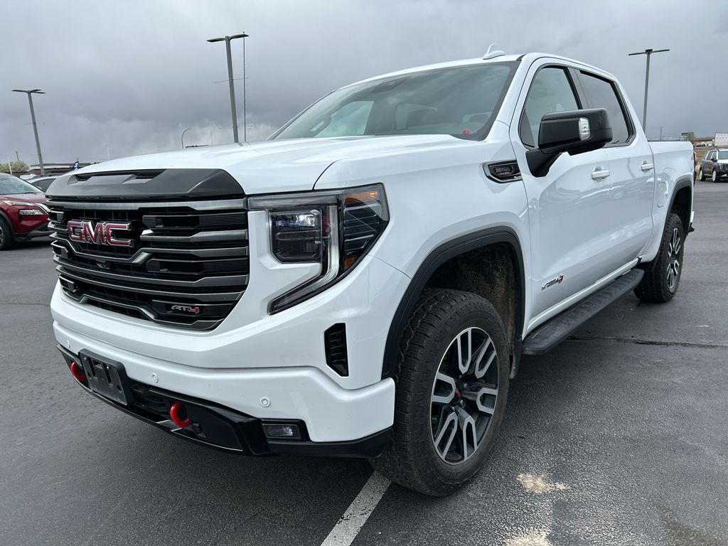 2025 GMC 1500 AT4