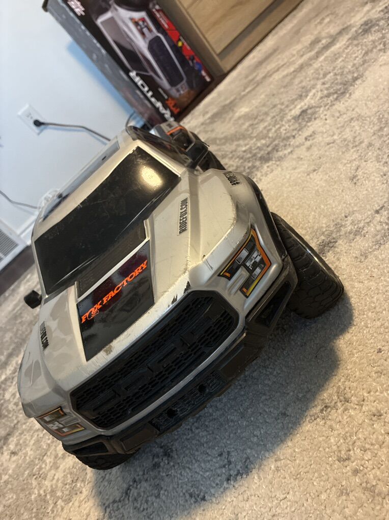 Traxxas Raptor Fox Edition