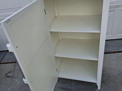 white cabinet