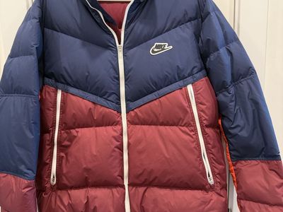 Nike Sportswear Windrunner Hooded Puffer Jacket Colorblock Blue Red / Orange XL