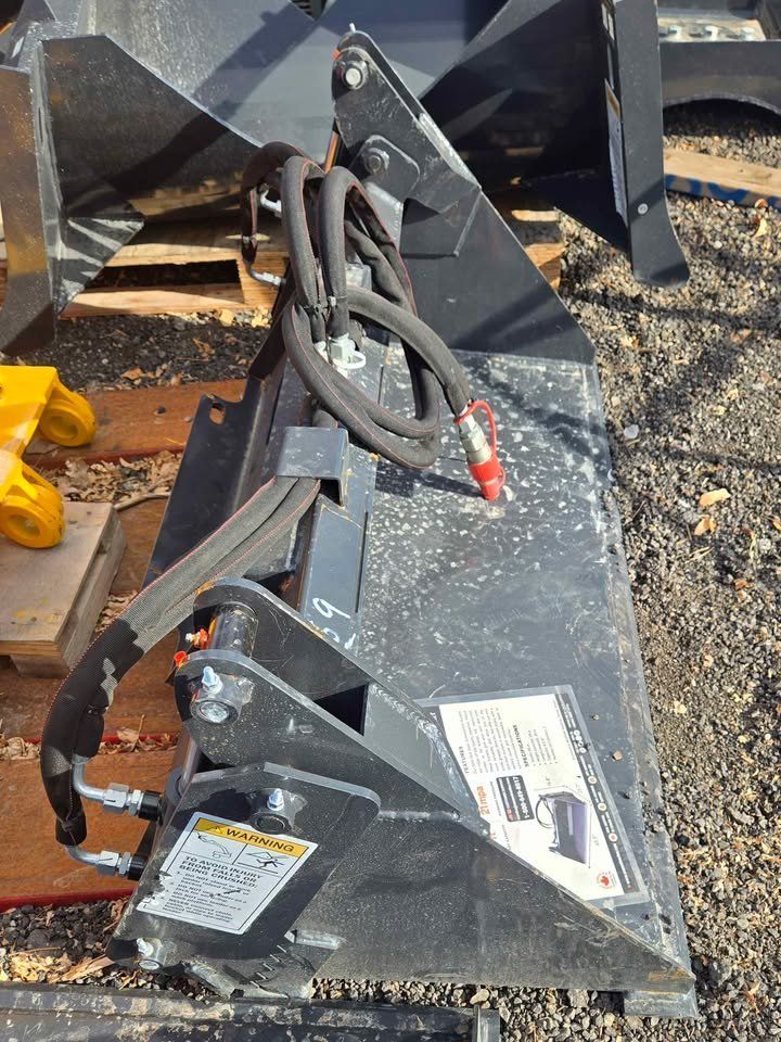 Main image 6