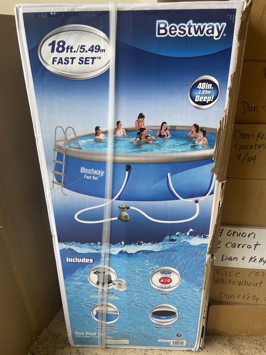 Bestway 18ft Fast Set Inflatable Pool Set with Filter Pump, Ladder & Cover - 48in Deep