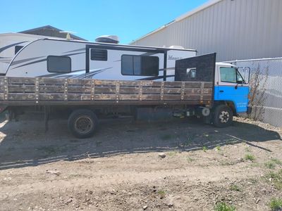 92 Isuzu NPR flatbed