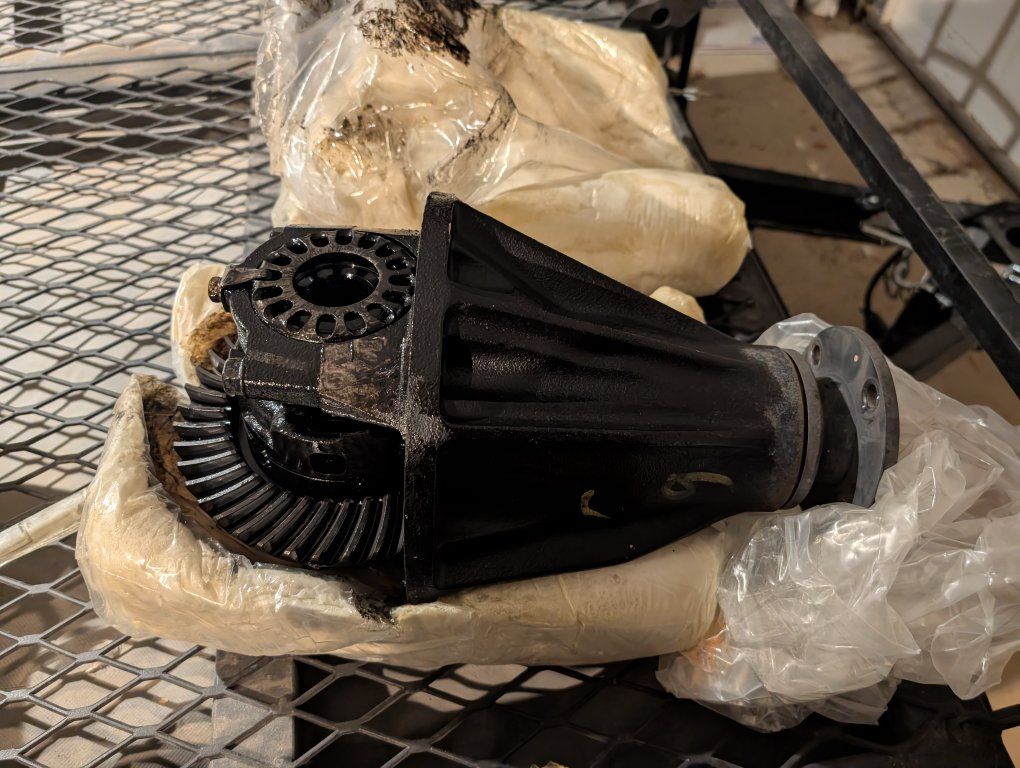 Used 4th gen 4runner rear diff (bad pinion bearing)