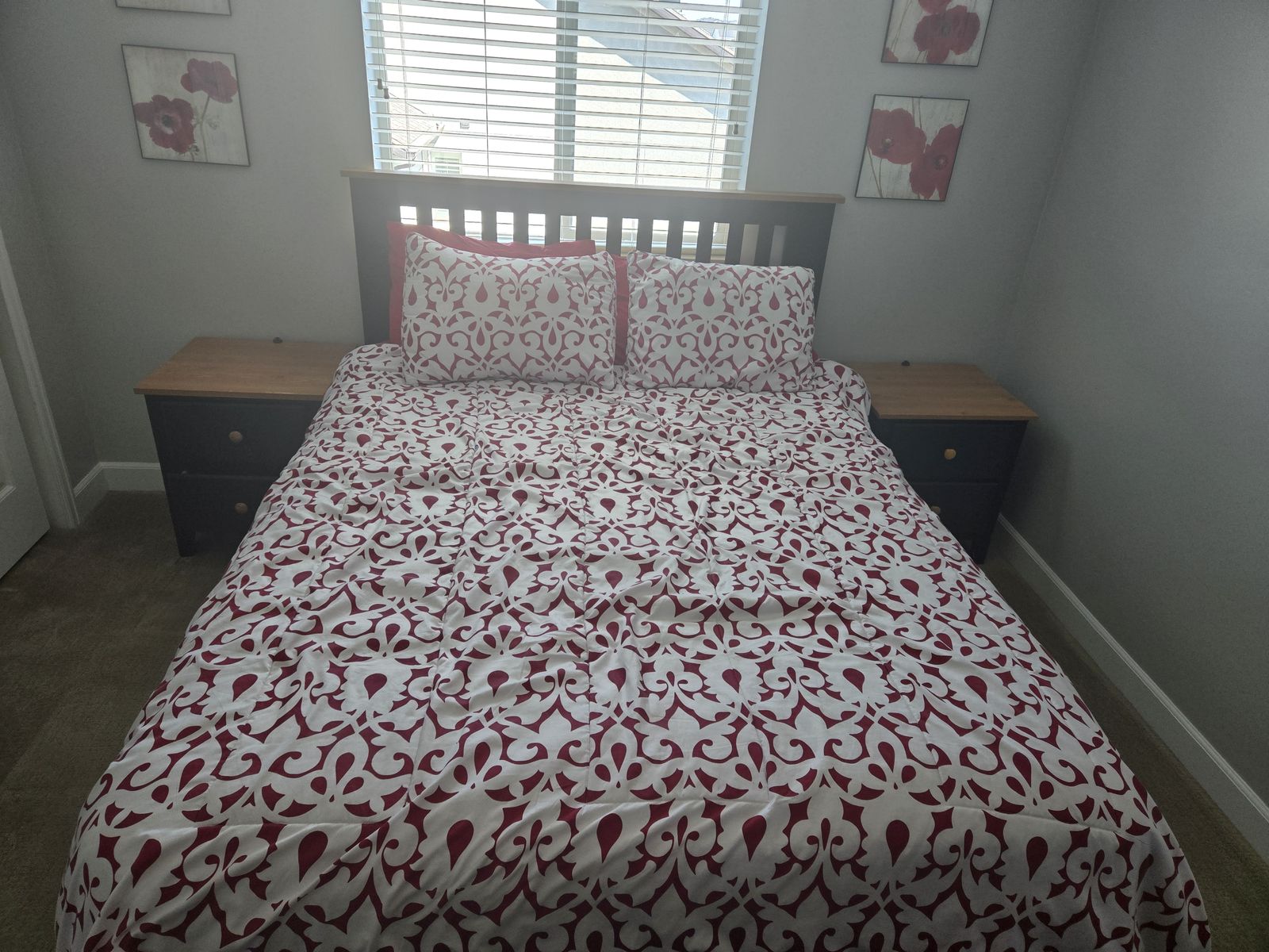 Complete Queen Bedroom Set w/ Bedding (Two-Tone Perdue Furniture + Mattress)