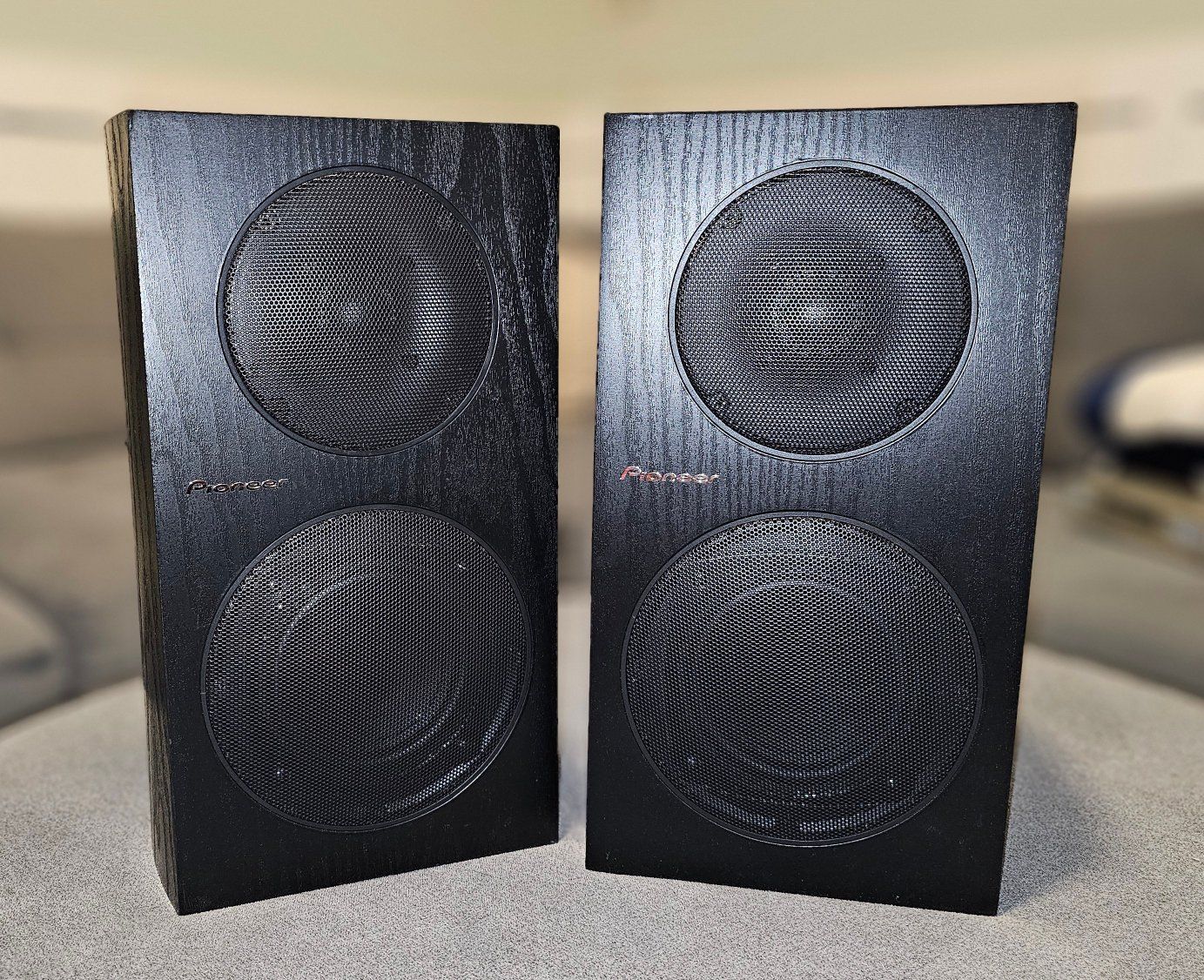 Pioneer SP-BS21-LR Andrew Jones Designed Bookshelf Speakers (Pair)