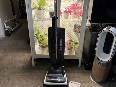 CLEAN Sanitaire heavy duty vacuum