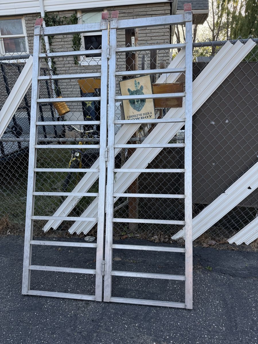 Folding Aluminum Ramps