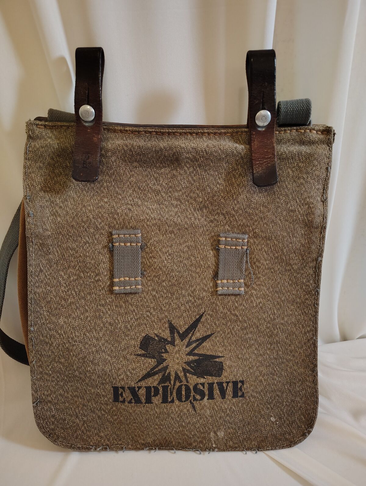 Canvas Messenger Bag - Great DIY Fixer