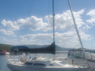 2002 Catalina 270 Sailboat For Sale