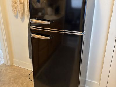 FREE Galanz Retro Top-Freezer Refrigerator in Black