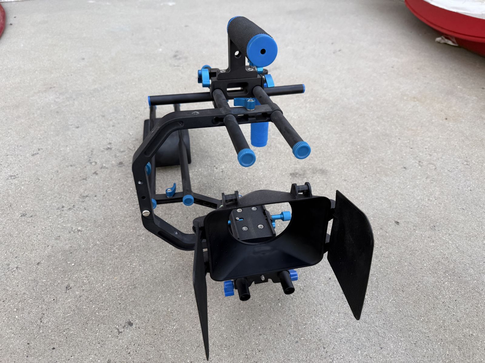 Neewer Camera Shoulder Rig Support System with Matte Box - DSLR/Video Camcorder Stabilizer