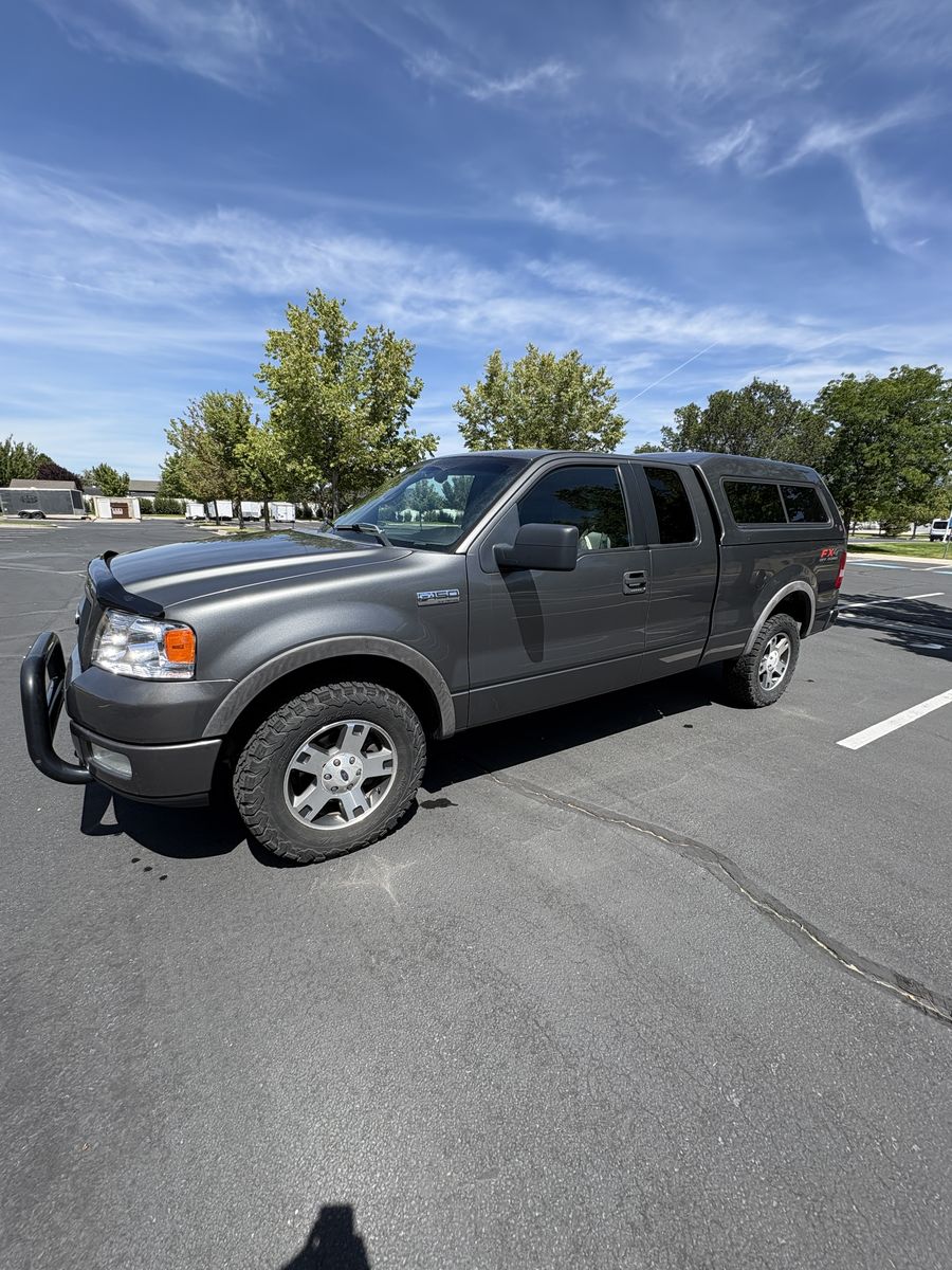 2005 Ford F-150 XLT