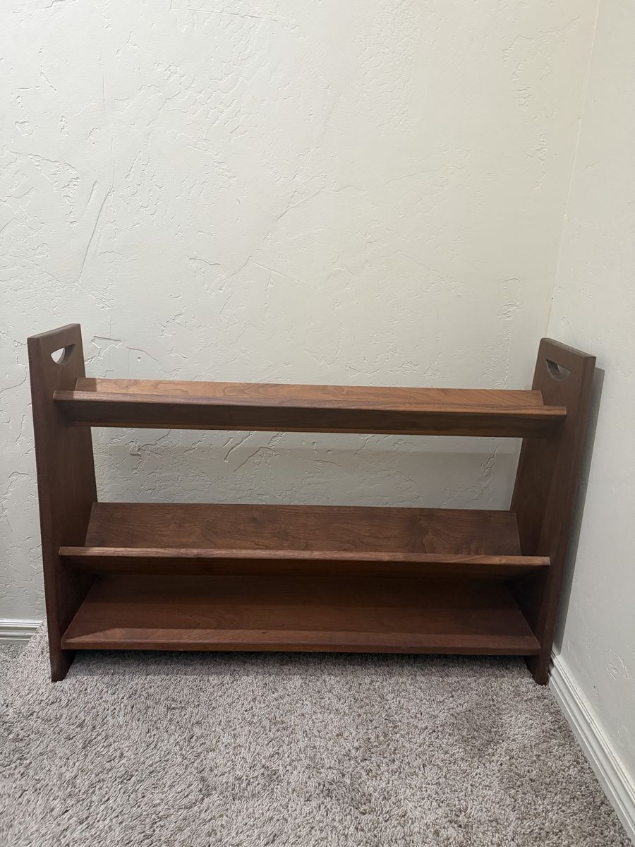 Main image 3