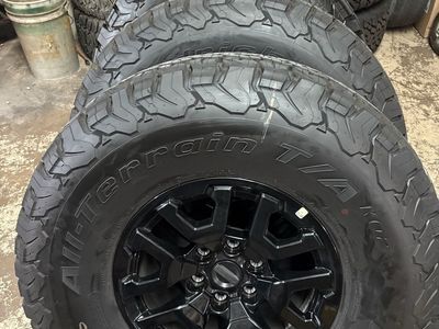 2026 Ford Bronco Raptor factory wheels and tires