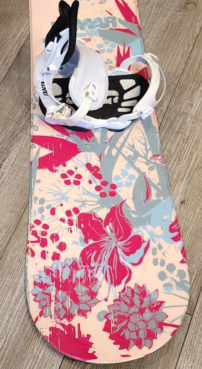 Lamar Merlot 154 Pink Snowboard GNU Speed Bindings