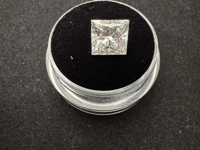 2.92 Carat - E Color - VS2 Clarify - IGI Certified Princess Cut Lab-Grown Diamond