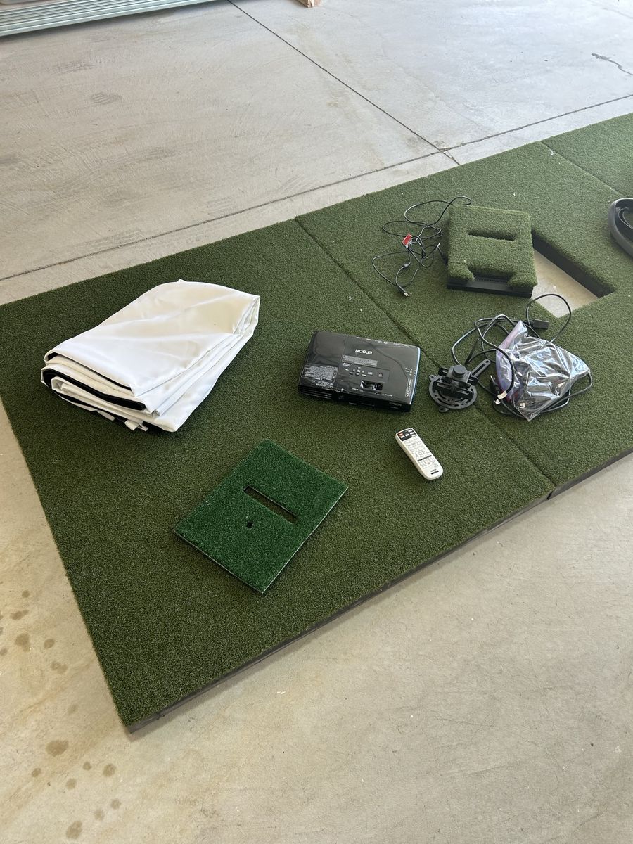 Indoor Golf simulator