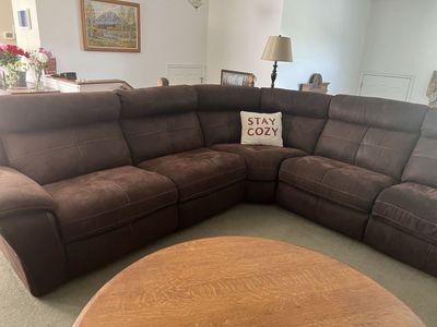 Electric reclining sectional couch