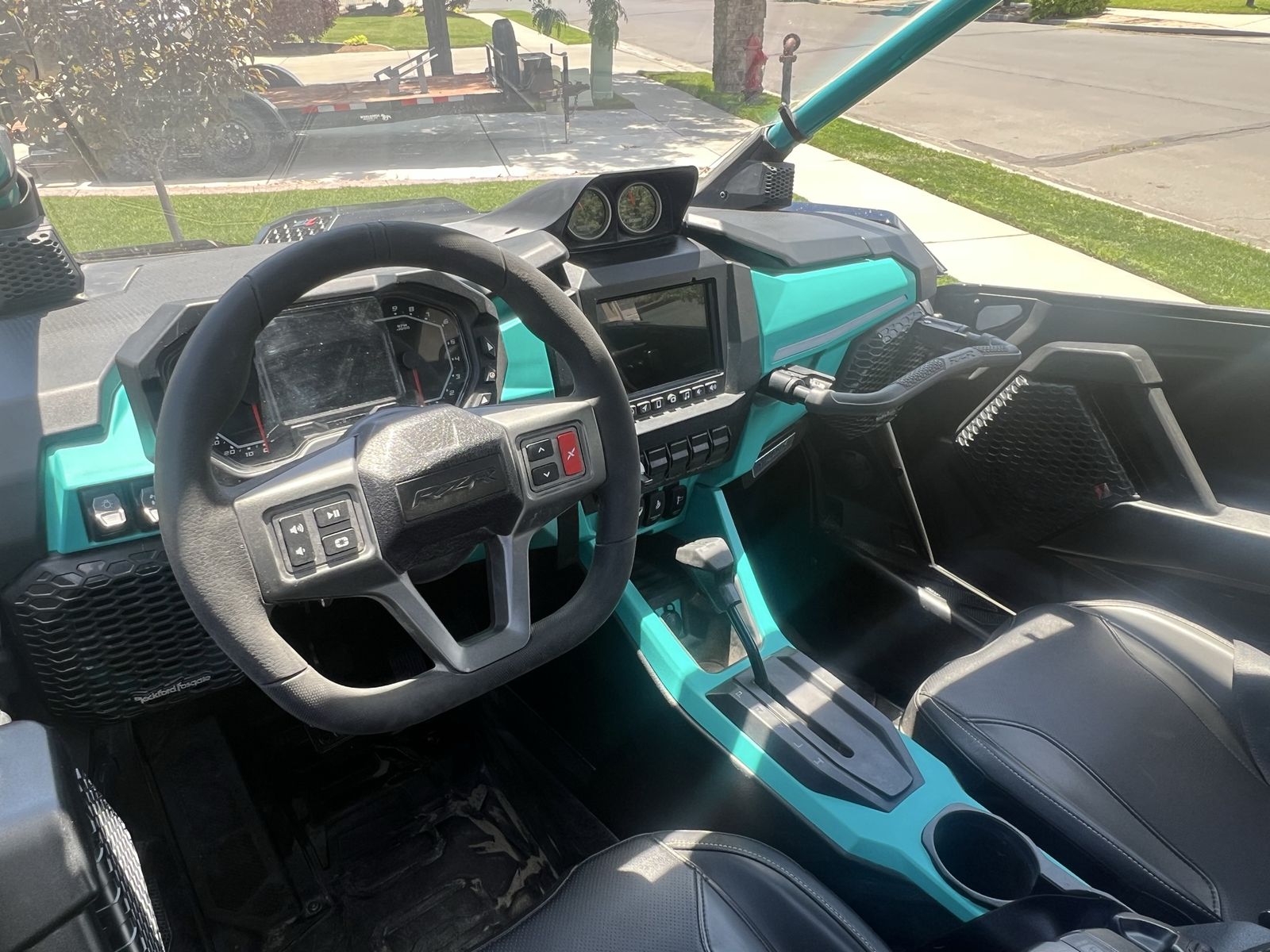 Main image 5
