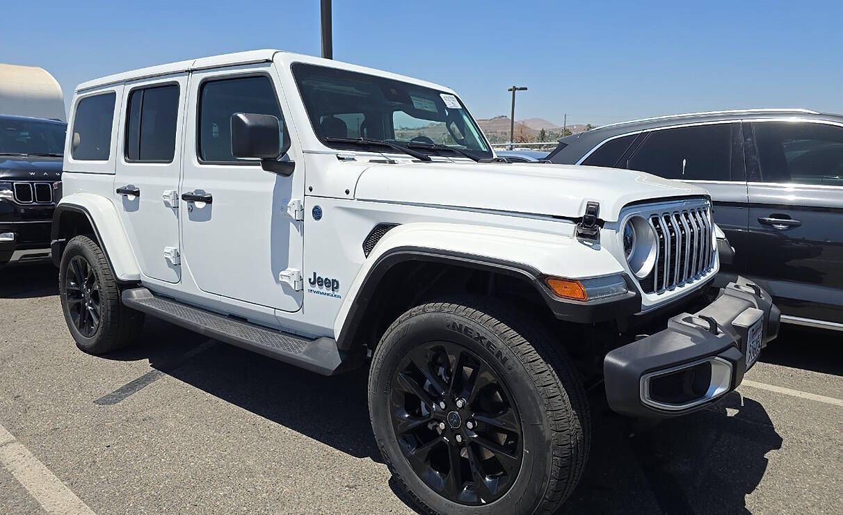 2025 Jeep Wrangler Sahara 4xe