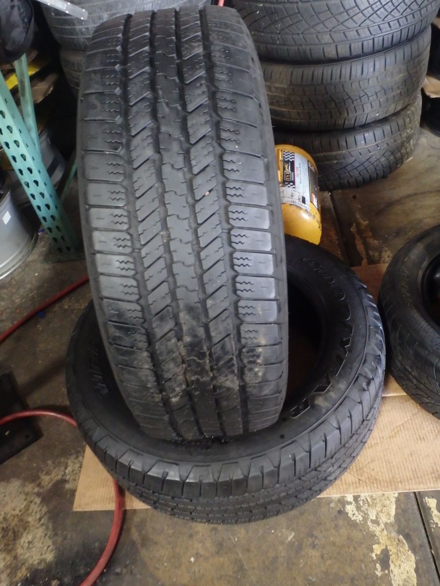 275/55R20 GOODYEAR WRANGLER SR-A PAIR OF TWO USED TIRES