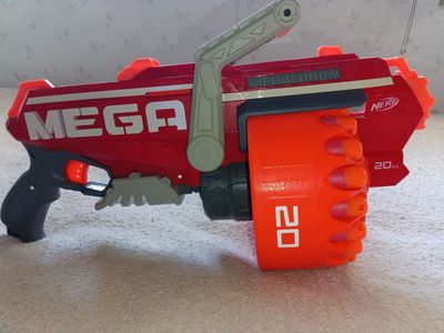 NERF MEGA MEGALODON LIKE NEW WITH 60 DARTS